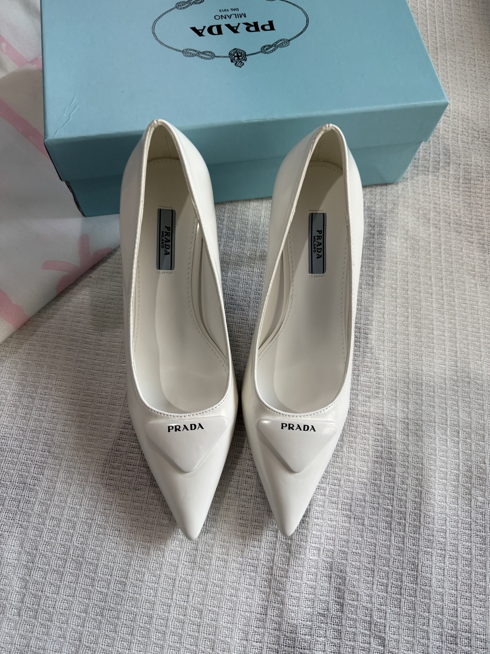 PRADA White Pointed-Toe Leather Pumps